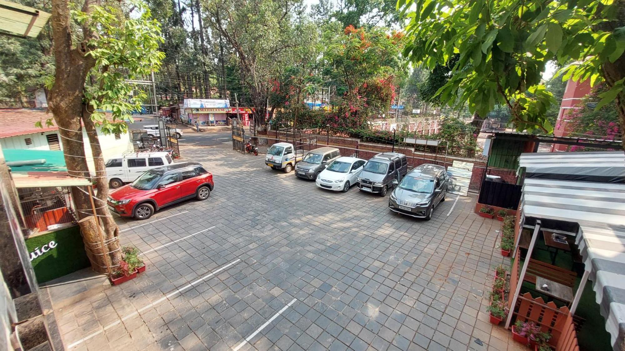 Onella Regency Hotel Pānchgani Exterior foto